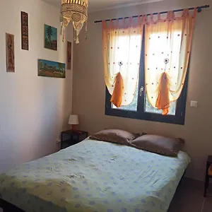 https://chambre-et-sdb-privees-a-4km-de-lisle-sur-la-sorgue.aixenprovencehotels.org